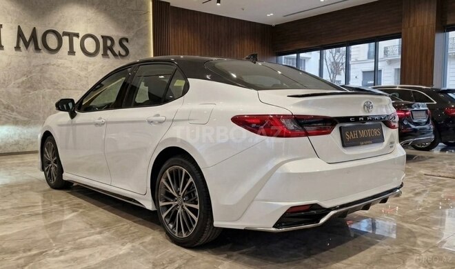 Toyota Camry-9