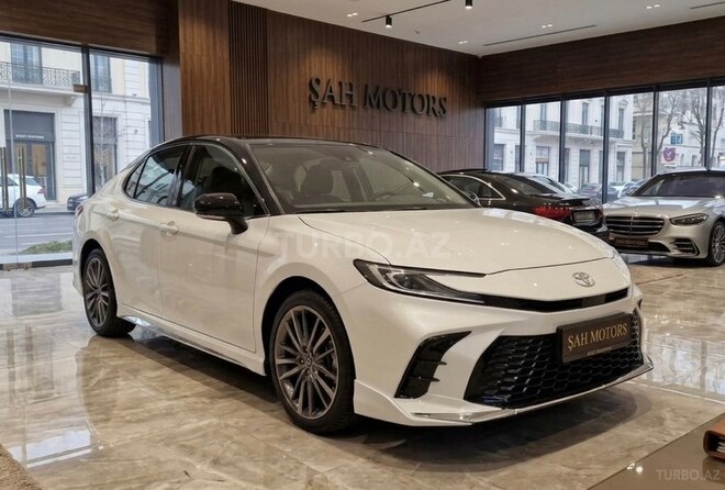 Toyota Camry-3