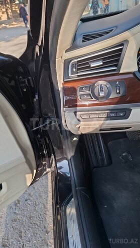 BMW 750 2012, 207,000 km - 4.4 л - Bakı