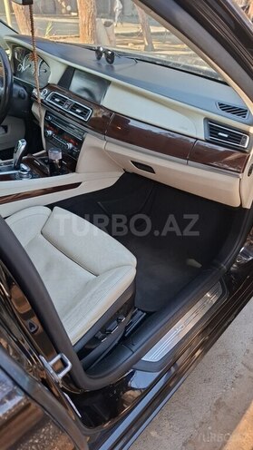 BMW 750 2012, 207,000 km - 4.4 л - Bakı