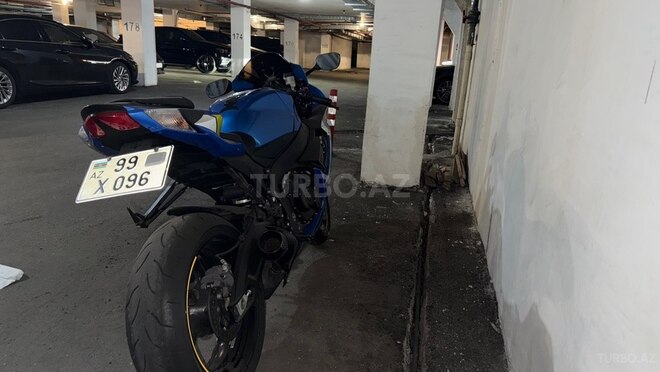 Suzuki GSX-R 750-3
