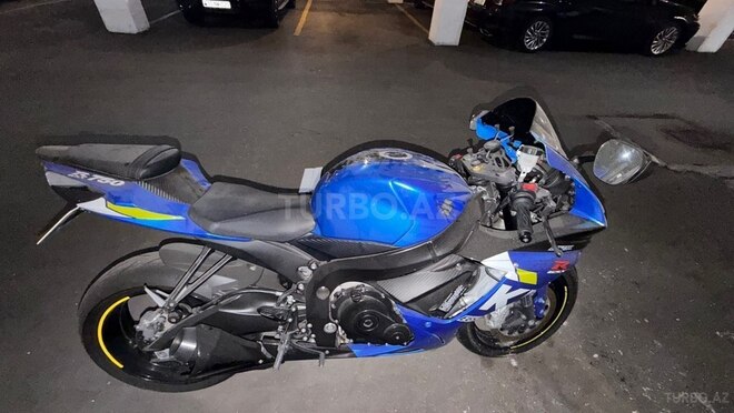 Suzuki GSX-R 750-6