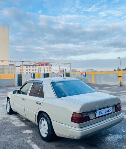 Mercedes 250 D-4