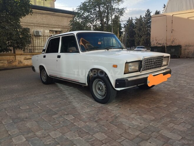 LADA (VAZ) 2107-1