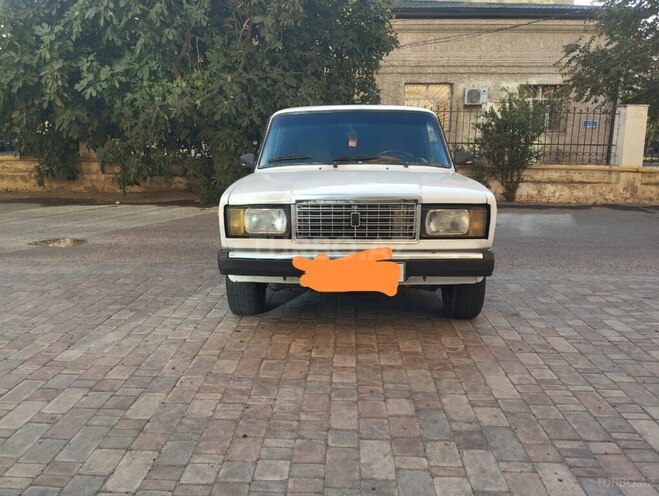 LADA (VAZ) 2107-4