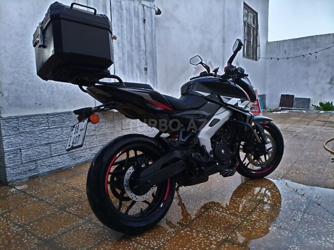 Bajaj Pulsar NS 400-5