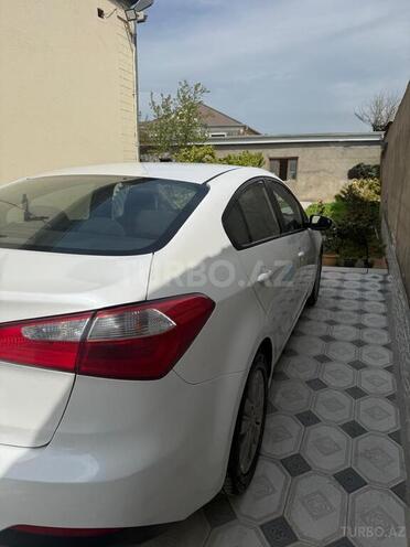 Kia Cerato-5