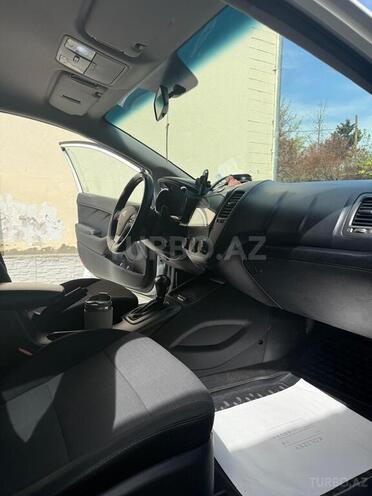 Kia Cerato-7