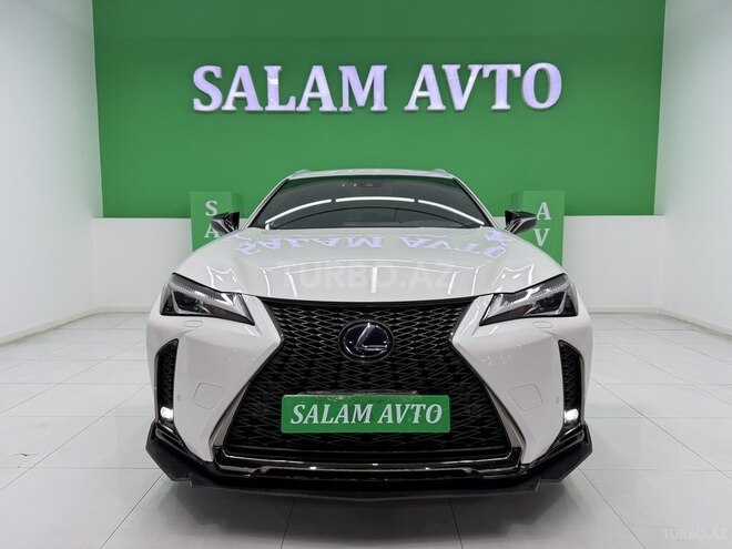Lexus UX 250h-2