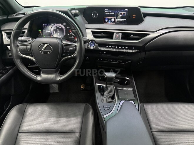 Lexus UX 250h-9
