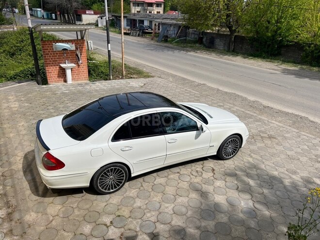 Mercedes E 280-18