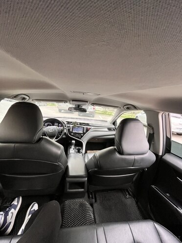 Toyota Camry-8