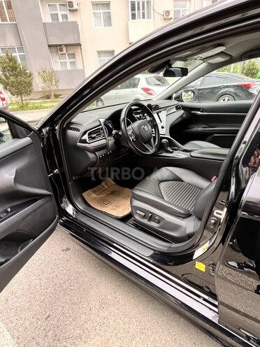 Toyota Camry-10