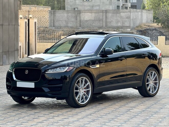 Jaguar F-Pace-5
