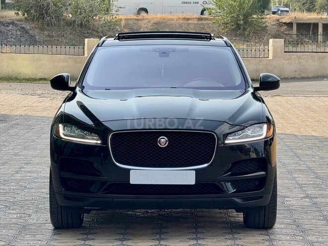 Jaguar F-Pace-3