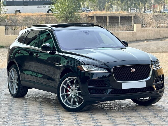 Jaguar F-Pace-1