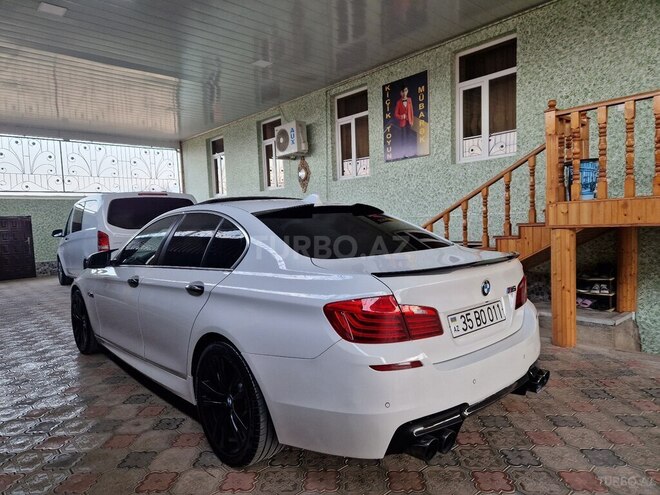 BMW 528-2