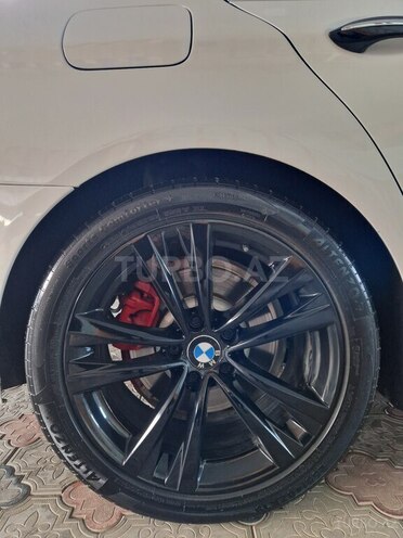 BMW 528-8