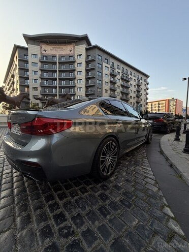 BMW 530-8