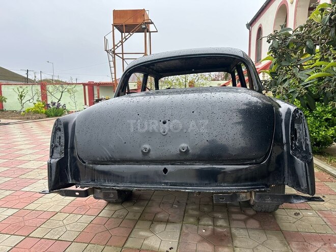 GAZ 21 "Volga"-4