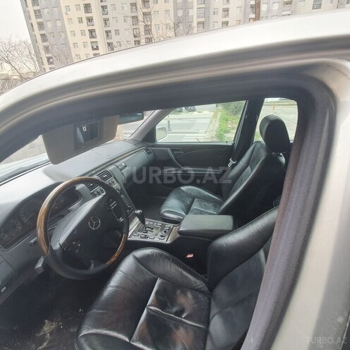 Mercedes E 320 1999, 380,000 km - 3.2 l - Bakı