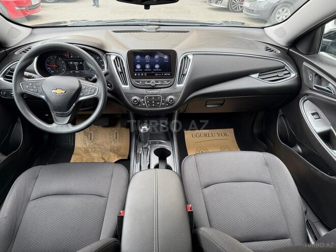 Chevrolet Malibu-9