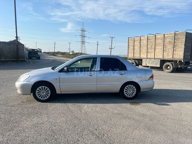Mitsubishi Lancer-3