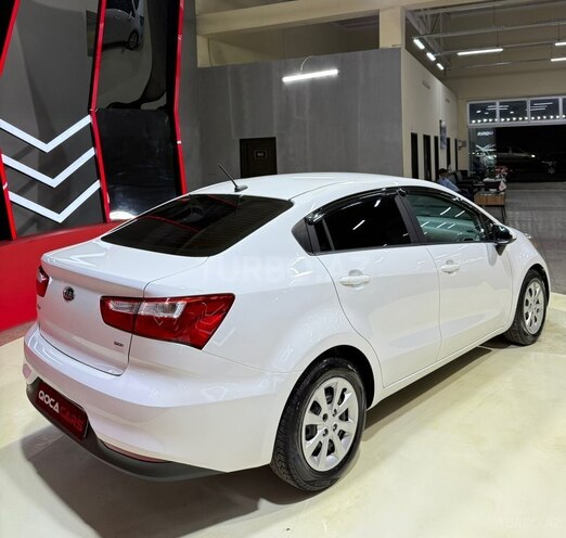 Kia Rio-7