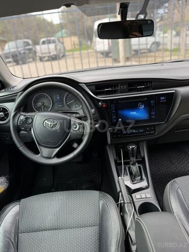 Toyota Corolla-7