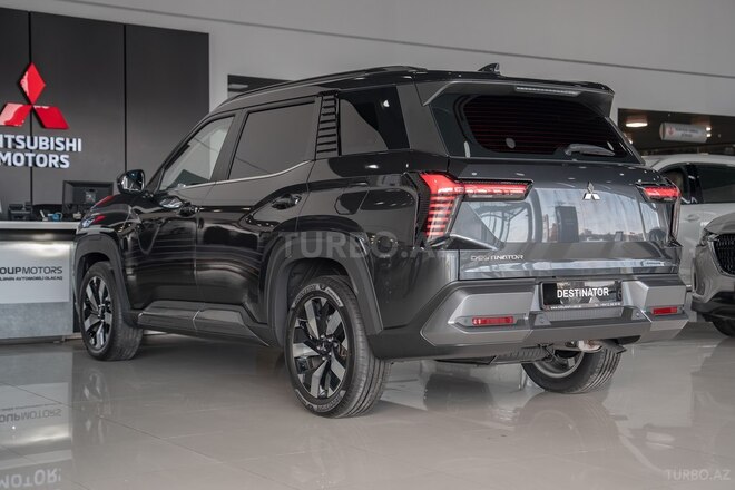 Mitsubishi Destinator-6