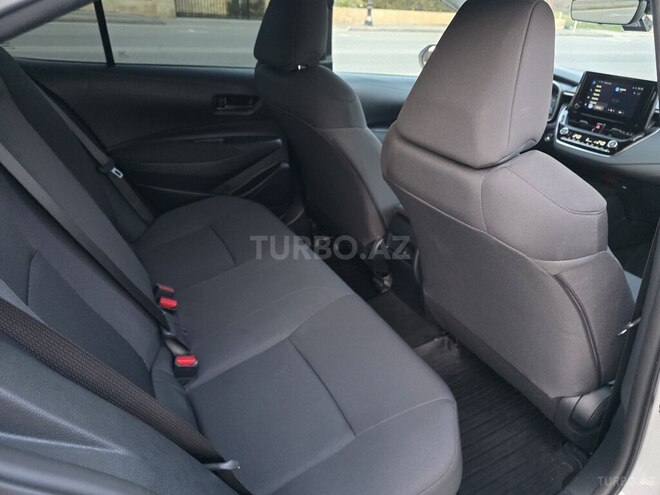 Toyota Corolla-6