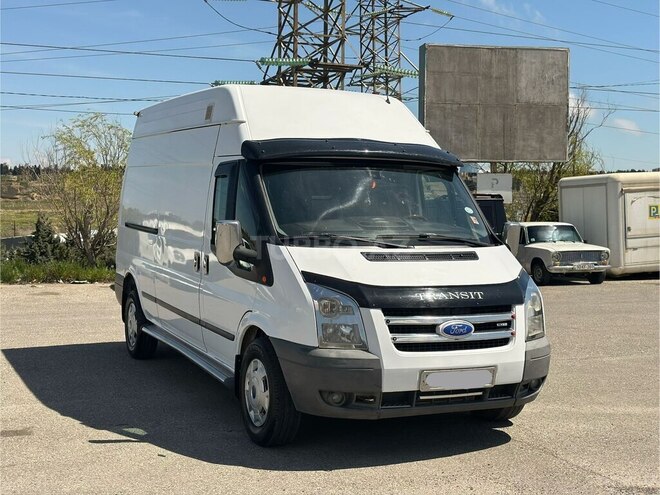 Ford Transit-2