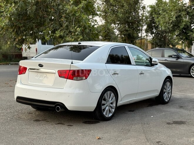 Kia Cerato-5