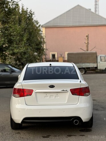 Kia Cerato-8