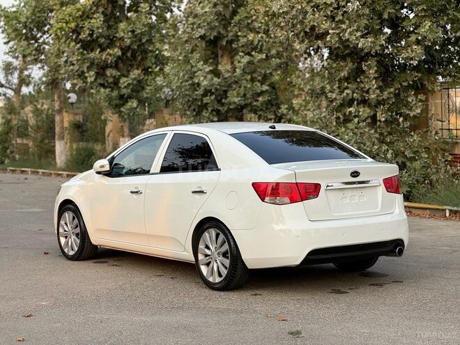 Kia Cerato-7