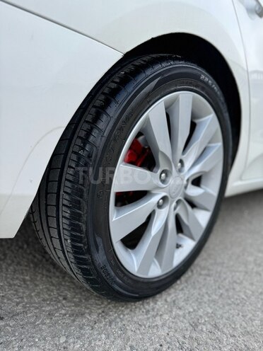 Kia Cerato-10