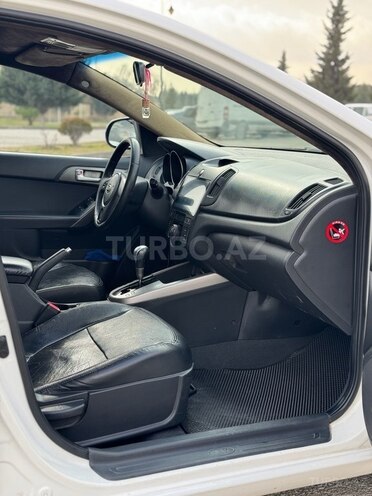 Kia Cerato-11