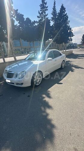 Mercedes E 240-4