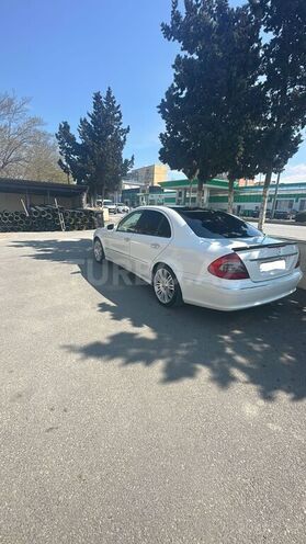 Mercedes E 240-6