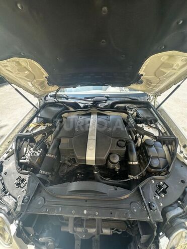 Mercedes E 240-7