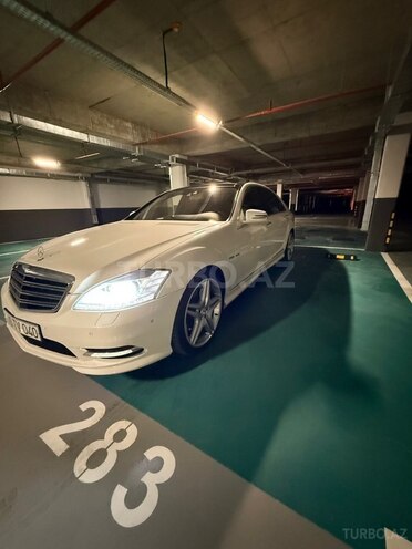Mercedes S 500-4