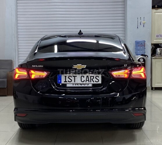 Chevrolet Malibu-9