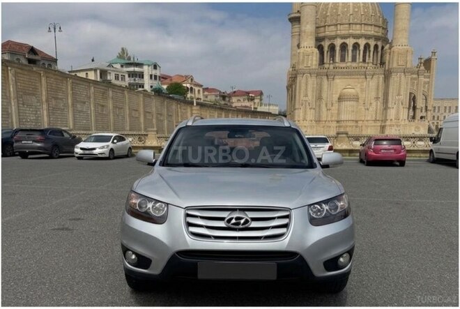 Hyundai Santa Fe-1