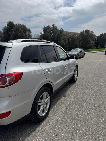 Hyundai Santa Fe-7