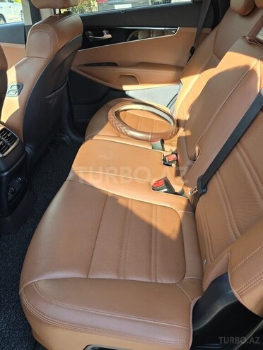 Kia Sorento-12