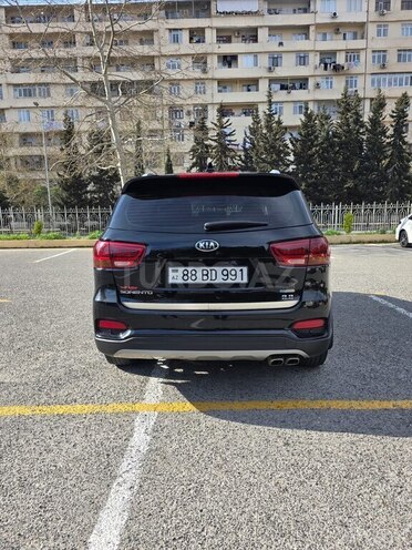 Kia Sorento-17