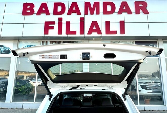 Toyota Corolla Cross 2026, 0 km - 2.0 l - Bakı
