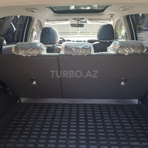 Hyundai Tucson L-12