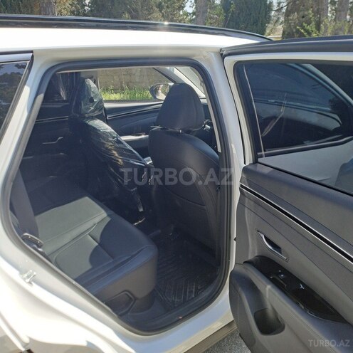 Hyundai Tucson L-8