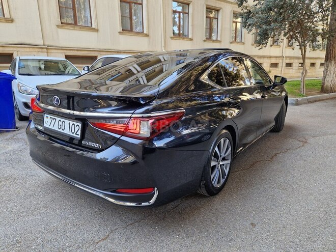 Lexus ES 300h 2021, 95,000 km - 2.5 л - Bakı